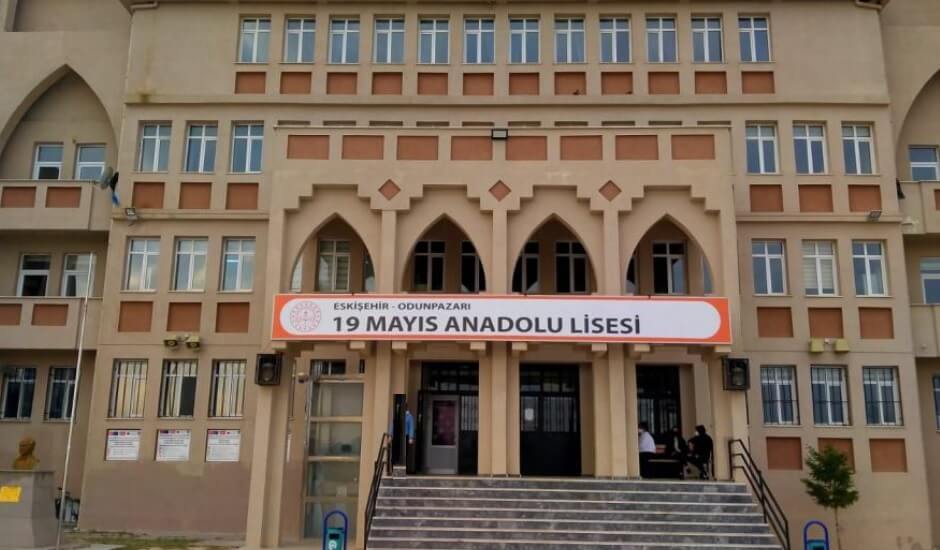 19 Mayıs Anadolu Lisesi