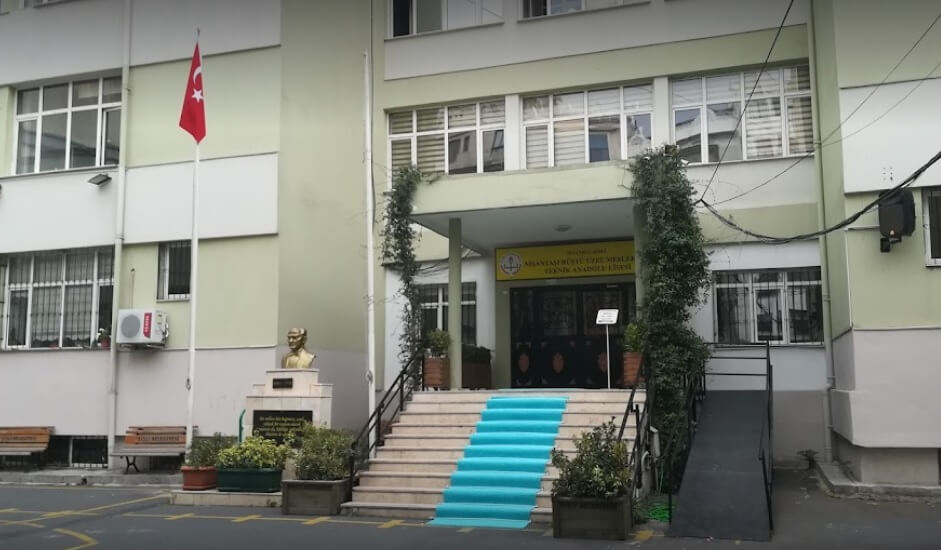Nianta Rt Uzel Mesleki ve Teknik Anadolu Lisesi