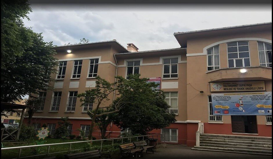 Sultanahmet Suphi Paa Mesleki ve Teknik Anadolu Lisesi