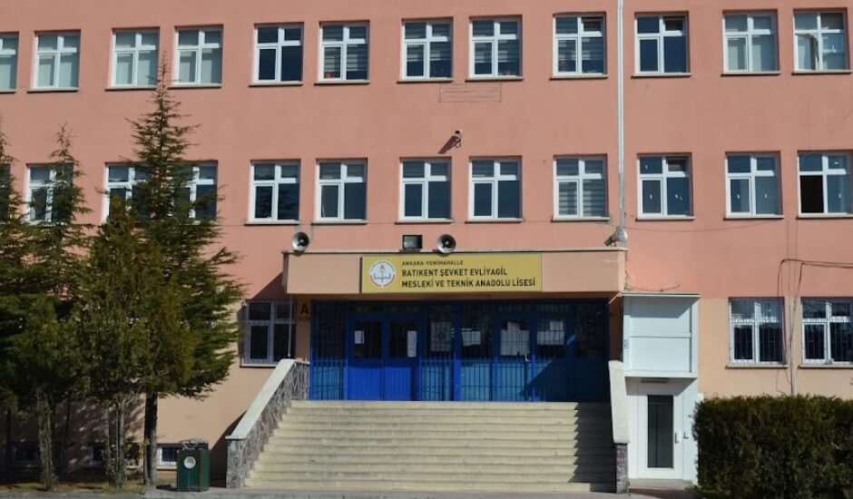 Batkent . Evliyagil Mesleki ve Teknik Anadolu Lisesi
