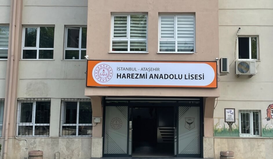 Harezmi Anadolu Lisesi