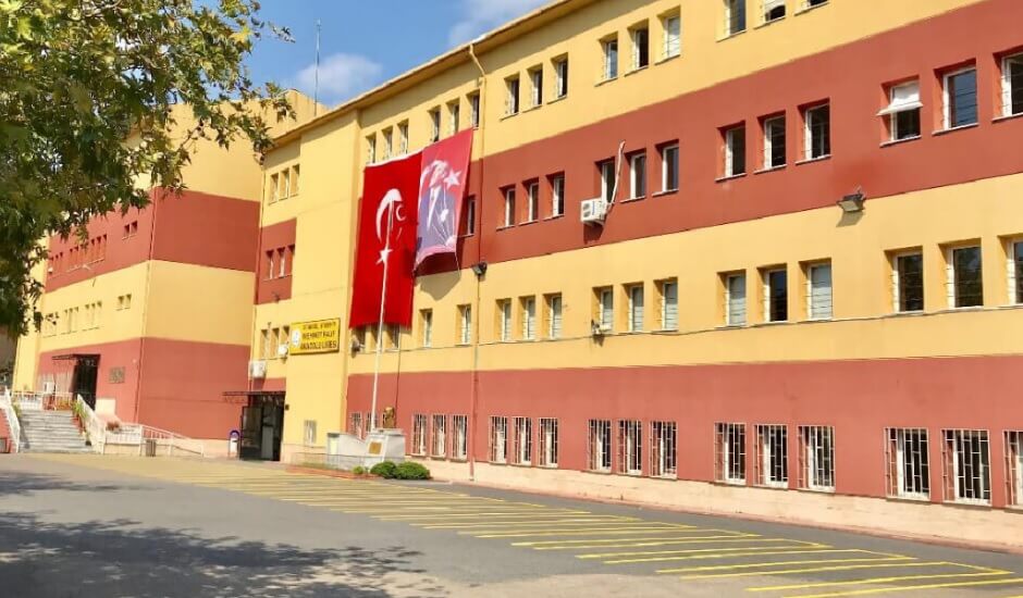 Mehmet Rauf Anadolu Lisesi