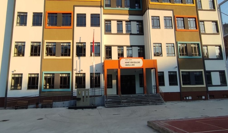 Mehmet Emin Resulzade Anadolu Lisesi