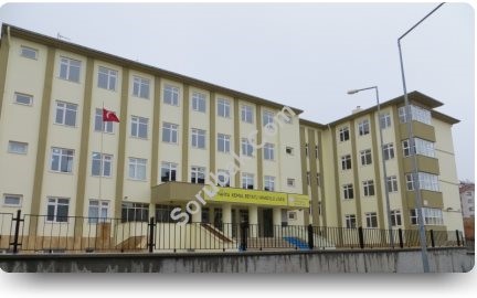 Yahya Kemal Beyatlı Anadolu Lisesi
