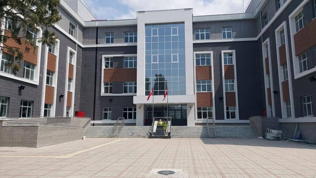 Sezai Karakoç Anadolu Lisesi
