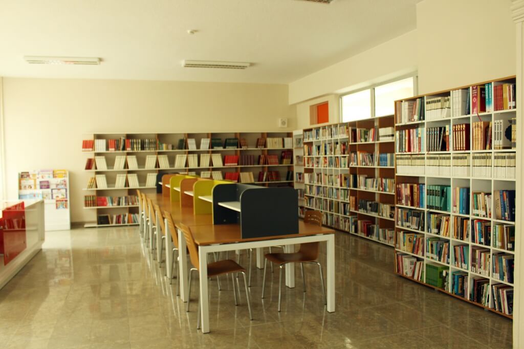 Nil�fer Hatun K�z Anadolu �mam Hatip Lisesi