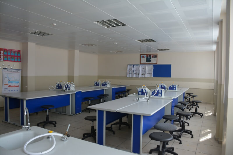 �bn-i Sina Mesleki ve Teknik Anadolu Lisesi