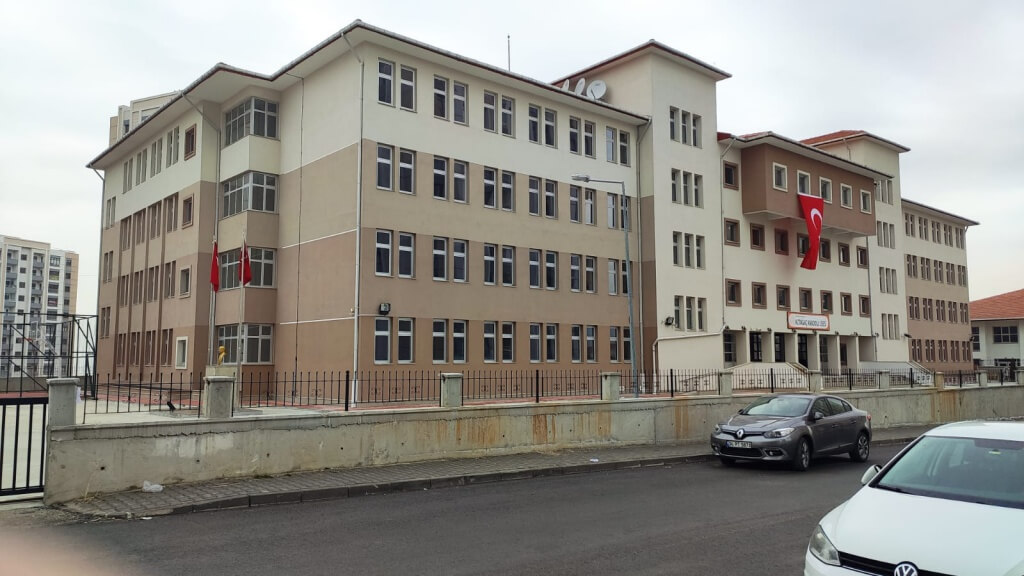 Alt�a�a� Anadolu Lisesi