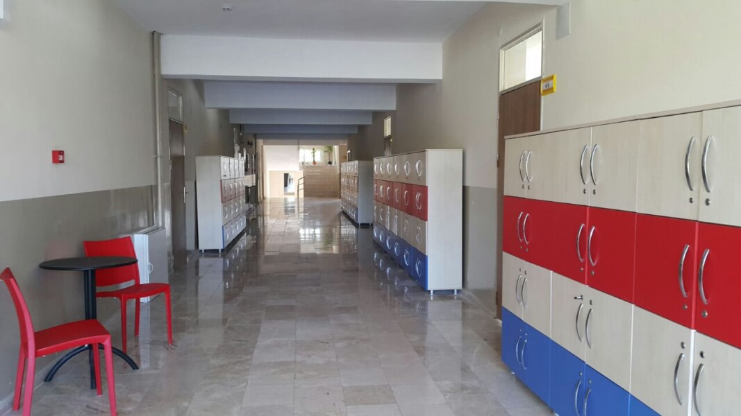 Dr. G�ng�r �zbek Anadolu Lisesi