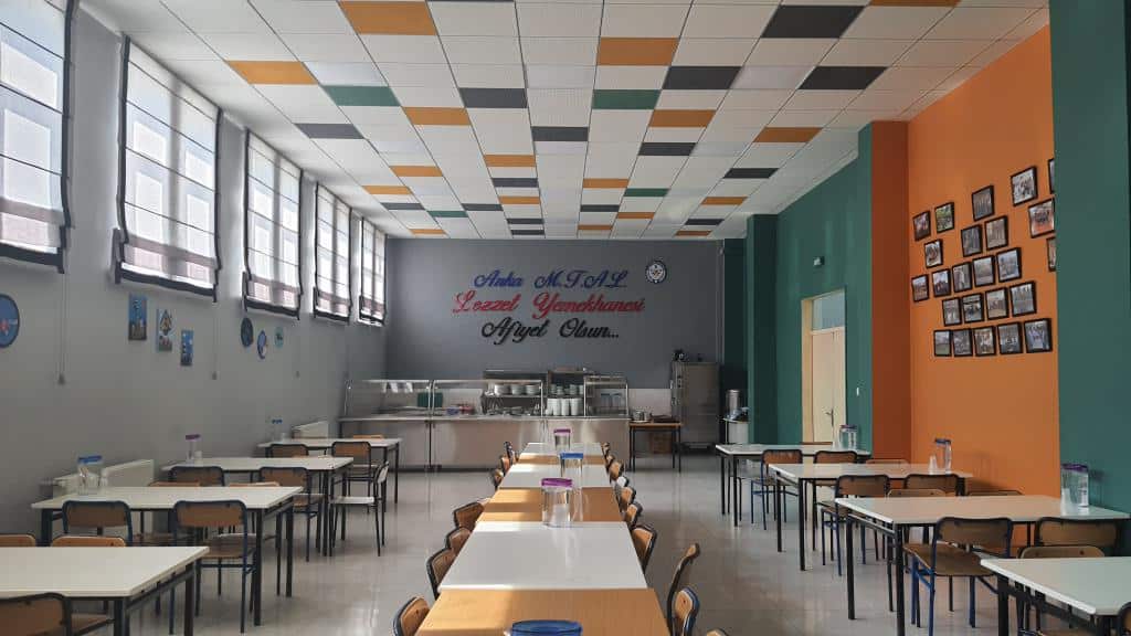 Alaattin-Nilüfer Kadayıfcıoğlu Kız Mesleki ve Teknik Anadolu Lisesi