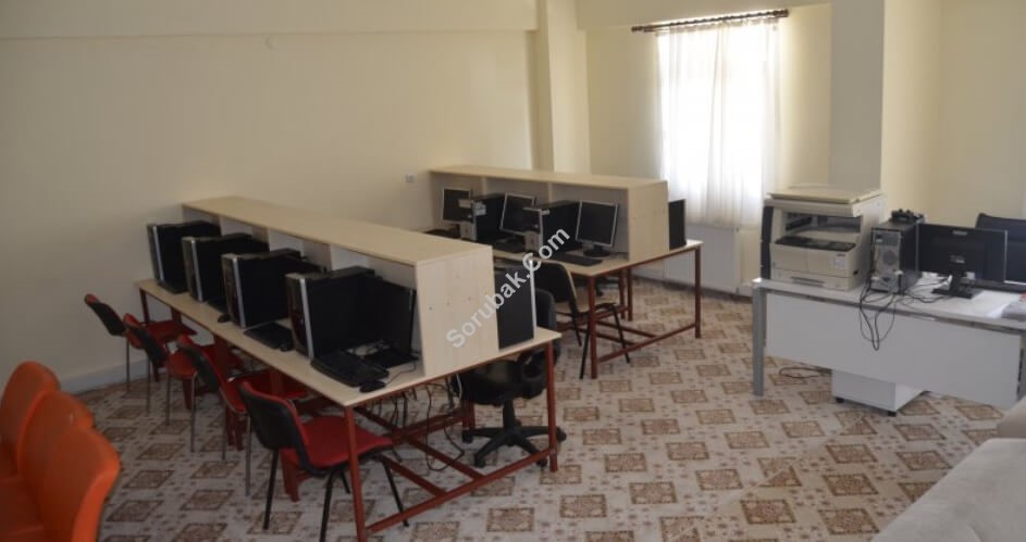 Beylikd�z� Azem Y�kselo�lu Anadolu �mam Hatip Lisesi