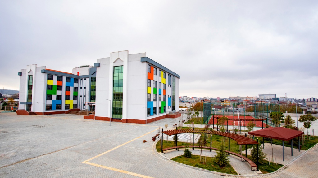 Sancaktepe Nurettin Top�u Anadolu Lisesi