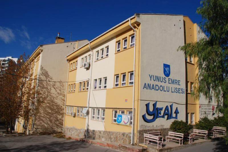 Yunus Emre Anadolu Lisesi