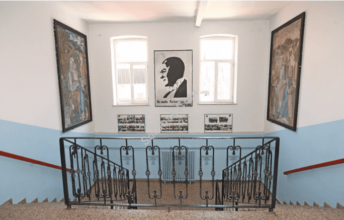İstanbul Atatürk Anadolu Lisesi