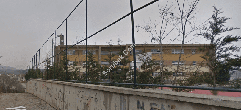 Hüsnü Özyeğin Vakfı Alemdağ Tunç Çapa Anadolu Lisesi