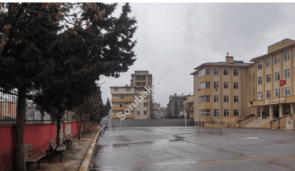 Tar�k Bu�ra Anadolu Lisesi
