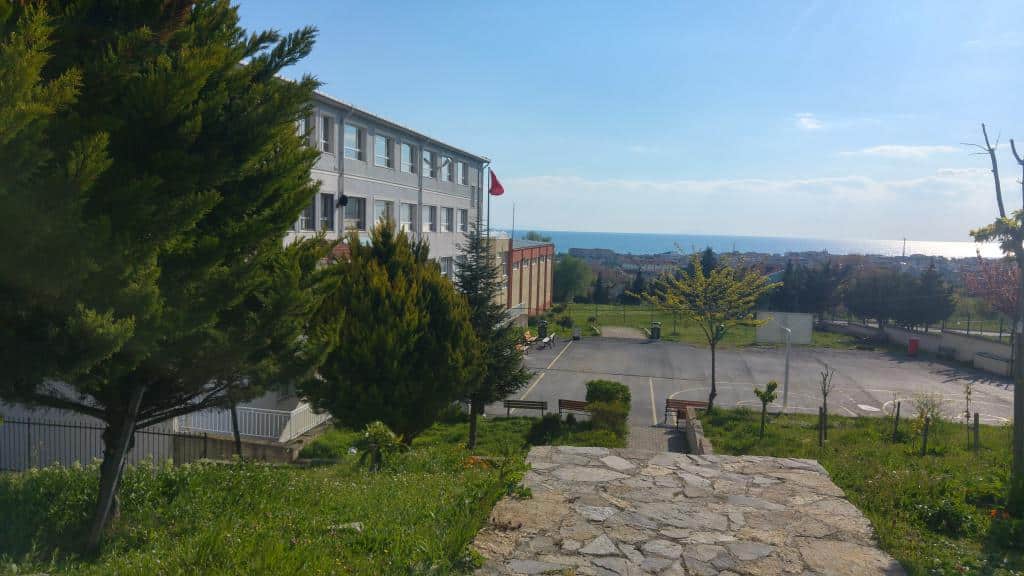 Kumburgaz Turizm Mesleki ve Teknik Anadolu Lisesi