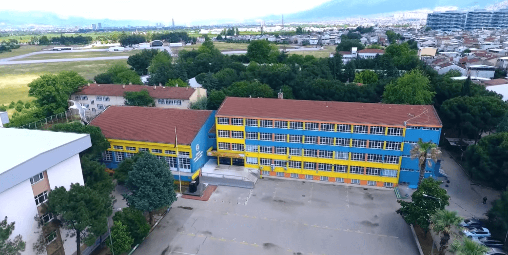 H�rriyet Mesleki ve Teknik Anadolu Lisesi