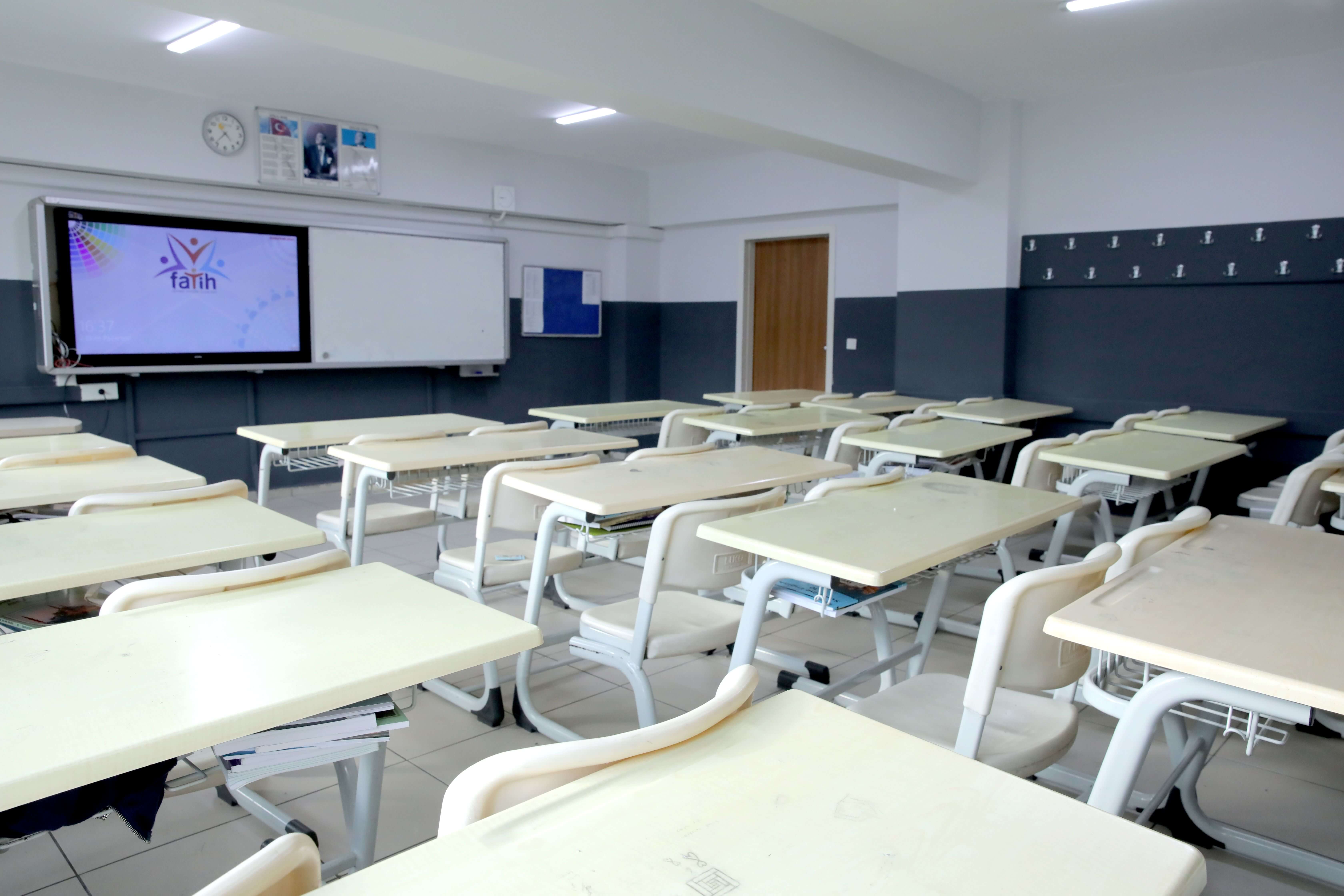 �sk�dar Ahmet Kele�o�lu Anadolu Lisesi
