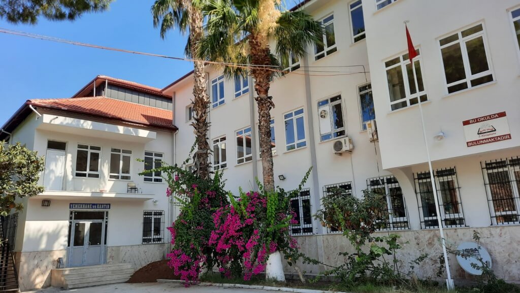 Mehmet Erdo�an Anadolu Lisesi