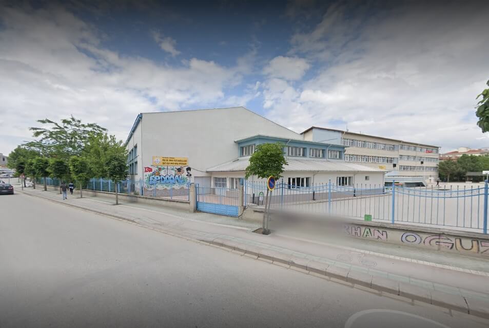 Prof. Dr. Orhan Oğuz Anadolu Lisesi