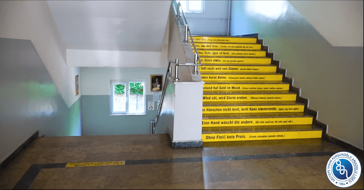 Göztepe İhsan Kurşunoğlu Anadolu Lisesi