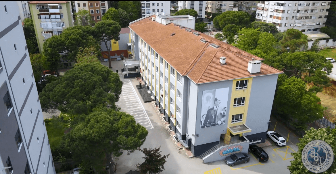 Göztepe İhsan Kurşunoğlu Anadolu Lisesi
