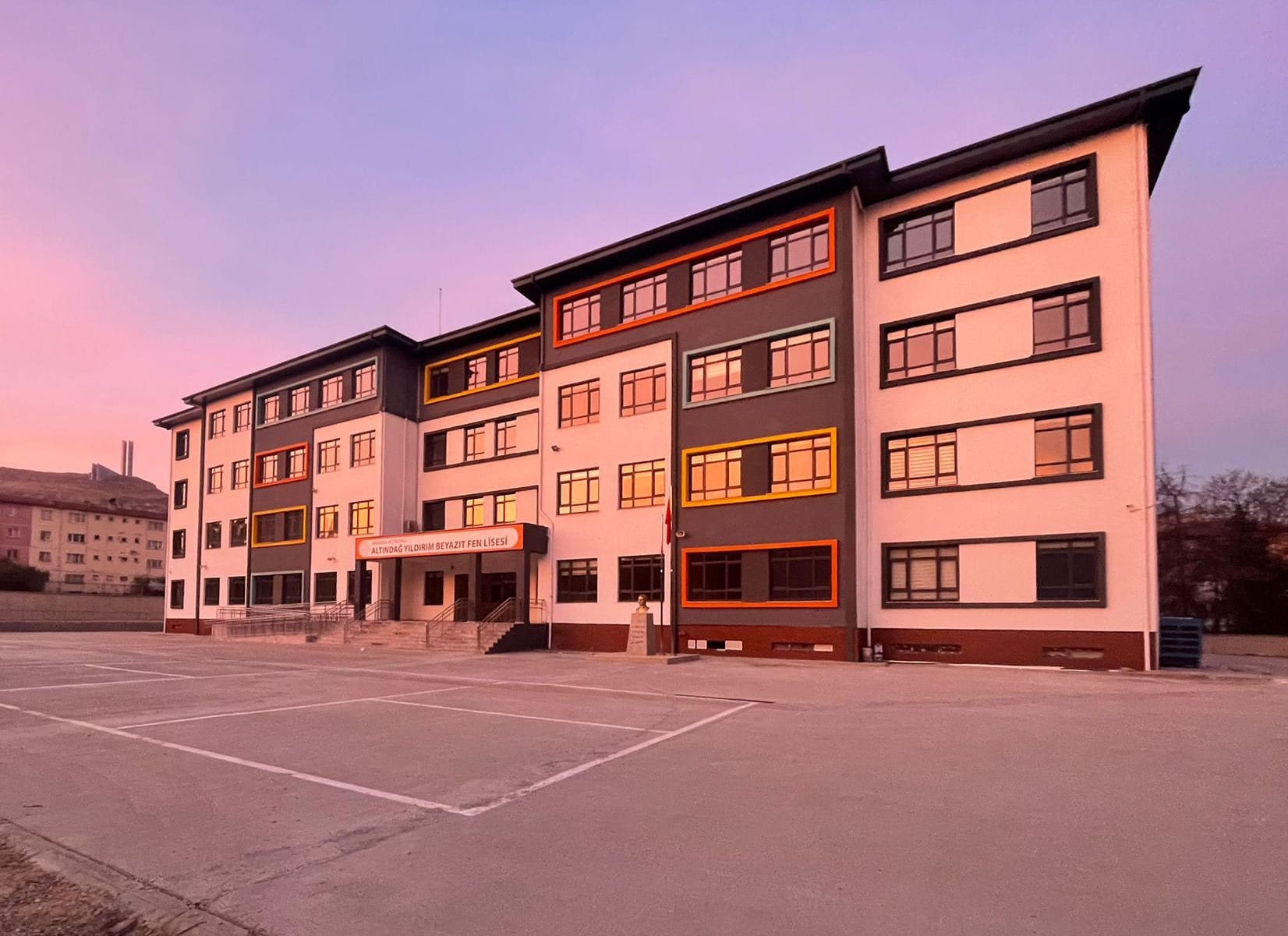 Altındağ Yıldırım Beyazıt Fen Lisesi